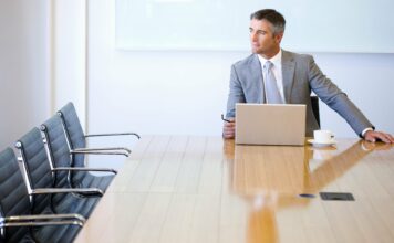Jérôme Lacour Conseil : La solitude au quotidien des managers et dirigeants d’entreprise, entre responsabilité et isolement